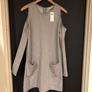 *NWT* Abercrombie Grey Cold Shoulder Dress